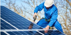 Installation Maintenance Panneaux Solaires Photovoltaïques à Saint-Cyr-des-Gats